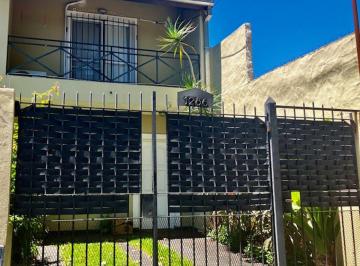 Casa de 4 ambientes, San Fernando · Duplex en Venta San Fernando Apto Credito