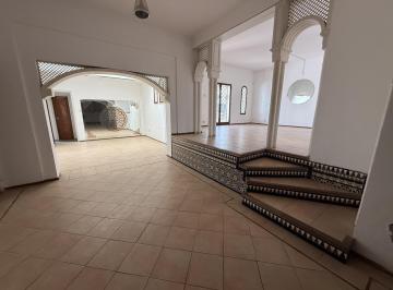Casa · 660m² · 5 Dormitorios · 4 Cocheras · Casa en Alta Cordoba