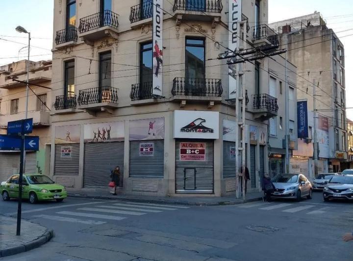 Local comercial · 480m²