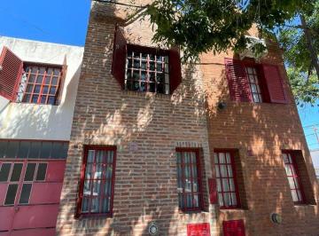 Casa de 5 ambientes, La Plata · Duplex 2 Dorm. con Cochera