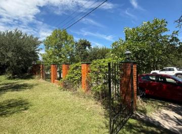 Casa · 130m² · 5 Ambientes · 2 Cocheras · Hermosas Dos Cabañas en San Lorenzo