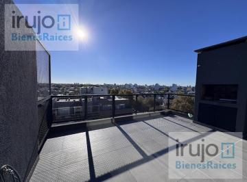 Departamento · 40m² · 2 Ambientes · S/piso 2 Amb Hermoso Balcon Terraza C/parr! 2 Años de Antig Apto Crédito Apto Prof! Monte Castro