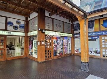 Local comercial · 162m² · 3 Ambientes · 1 Cochera · Local en Venta en El Centro de Bariloche - Apto Gastronomía - Financiado
