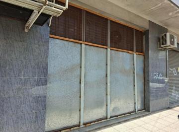 Local comercial · 35m² · Locales - a La Calle - Ramos Mejía, Gran Bs. As. Oeste