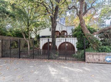 Casa · 378m² · 10 Ambientes · 3 Cocheras · Casa en Venta/alquiler - Córdoba Al 3700 Barrio Bella Vista Rosario