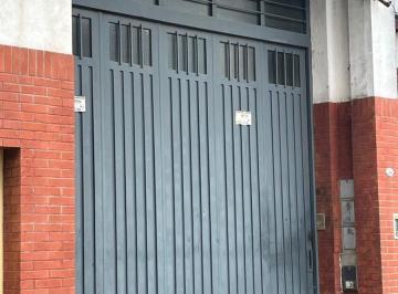 Bodega-Galpón , Lanús · Galpón de 250 m²