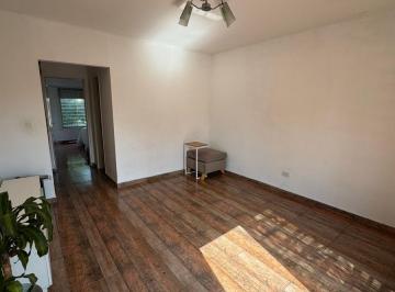 Departamento · 47m² · 2 Ambientes · 1 Cochera · Departamento en Banfield