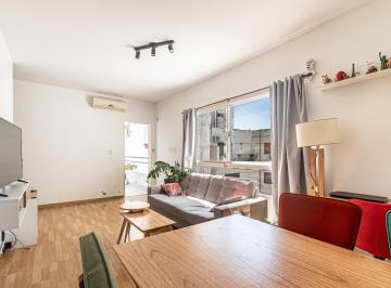 Departamento · 40m² · 2 Ambientes · 1 Cochera · Hermoso 2 Amb Muy Luminoso con Balcon Almagro en Venta