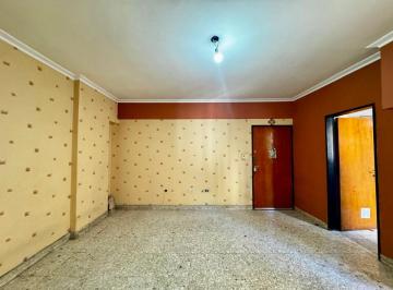 Departamento de 3 ambientes, Lanús · Dpto 3 Amb - con Cochera Cubierta