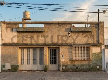 Casa · 100m² · 4 Ambientes · 1 Cochera · Casa en Venta 2 Dorm. Barrio Matheu