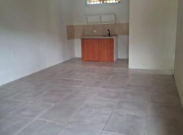 Casa de 3 ambientes, La Plata · Casa 2 Dorm., Patio y Cochera