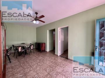 Casa · 40m² · 3 Ambientes · Casa Interna un Dormitorio con Patio