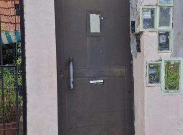 PH · 140m² · 4 Ambientes · Vende PH 4 Amb en Lanús Este Refaccionado