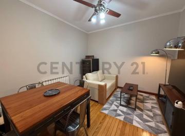 Departamento · 54m² · 2 Ambientes · Venta PH 2 Ambientes y Medio Reciclado Totalmente a Nuevo en San Telmo