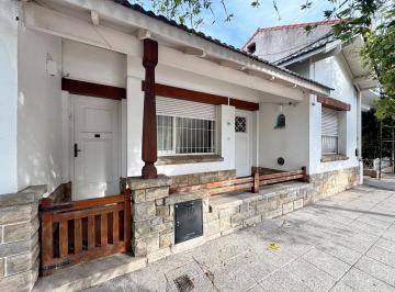 Casa · 141m² · 5 Ambientes · Venta - Oportunidad Chalet 5 Ambientes con Patio - Chauvin