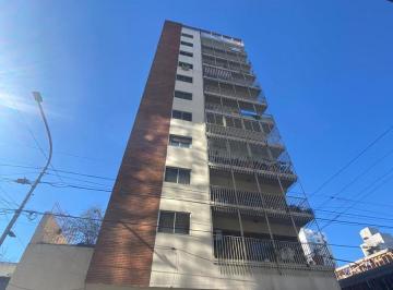 Departamento · 100m² · 4 Ambientes · 1 Cochera · Departamento 4 Ambientes con Cochera y Patio