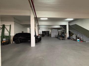 Depósito · 1895m² · 5 Ambientes · 3 Cocheras · Alquiler Depósito Parque Chacabuco 1800 m en 2 Plantas