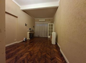 Casa de 8 ambientes, Lomas de Zamora · Chalet y Amplio Lote - Excelente Ubicacion