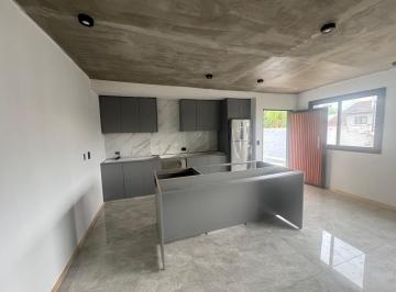 Casa · 165m² · 4 Ambientes · 2 Cocheras · En Venta Triplex 4 Ambientes a Estrenar con Jardin y Cochera, Villa Ballester