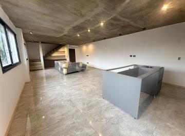 Casa · 165m² · 4 Ambientes · 2 Cocheras · En Venta Triplex 4 Ambientes a Estrenar con Jardin y Cochera, Villa Ballester