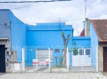 Garage , Lanús · Cocheras Descubiertas Al Frente en Lanús Este