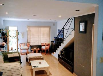 PH · 90m² · 5 Ambientes · 2 Cocheras · PH en Venta, 3 Dorm. en Carapachay