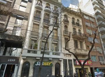 Departamento · 152m² · 8 Ambientes · Departamento - Congreso