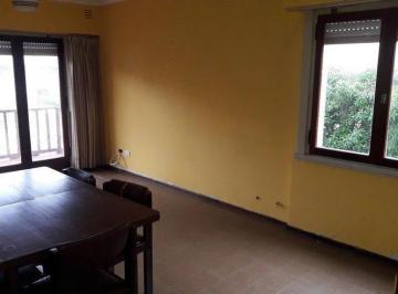 Departamento · 75m² · 3 Ambientes · 1 Cochera · Departamento 3 Amb a La Calle. 75 m² Cub. Cochera. Constitución.