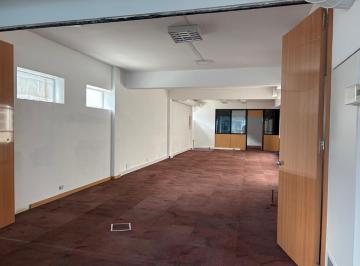 Oficina comercial · 330m² · 1 Ambiente · 2 Cocheras · Oficina en Microcentro