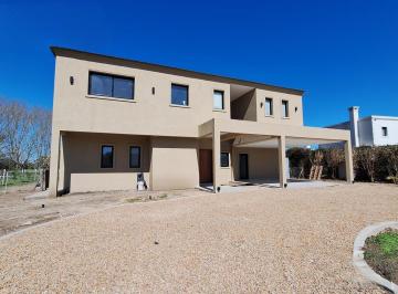 Casa · 294m² · 5 Ambientes · 4 Cocheras · Departamento Venta 2haras San Pablo" Gral. Rodriguez