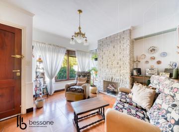 Casa · 95m² · 4 Ambientes · 1 Cochera · Casa en Barrio San Juan