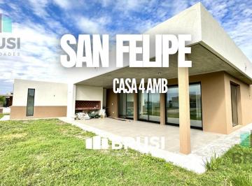 Casa · 128m² · 4 Ambientes · 1 Cochera · Casa en Venta en San Felipe - 4 Ambientes