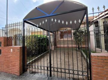 Casa · 80m² · 3 Ambientes · 1 Cochera · ¡Venta! Dúplex en Barrio San Salvador ¡Apto Crédito!