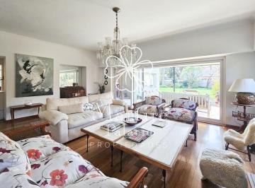 Casa · 280m² · 9 Ambientes · 1 Cochera · Casa Venta Don Torcuato Quinta
