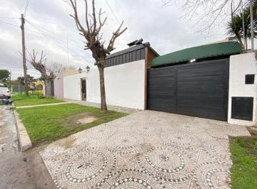 Casa · 149m² · 5 Ambientes · 1 Cochera · Casa en Bella Vista