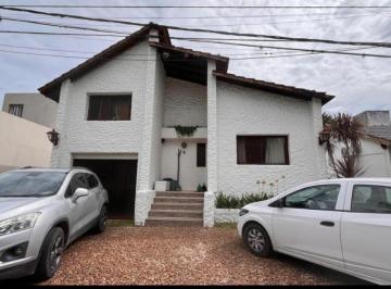 escobar-loma-verde-alquiler-casa-5-o-mas-ambientes · Casa en Alquiler de 3 Dorm.