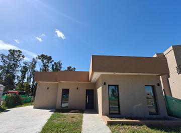 Casa · 115m² · 4 Ambientes · 2 Cocheras · Casa en Venta en Santa Sofia Pilar del Este