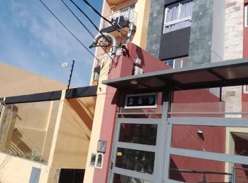 Departamento de 2 ambientes, Morón · Departamento 2 Ambientes con Cochera en Venta