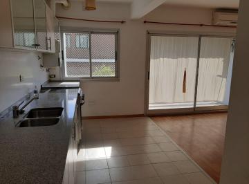 Departamento · 65m² · 3 Ambientes · 1 Cochera · Excelente 3amb. Baño y Toilette. Cochera