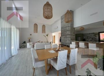 Casa · 203m² · 4 Ambientes · 1 Cochera · Impecable Casa en Una Planta 3 Dorm Piscina Lote 1500 m² Barrio Chacras de La Reserva Cardales