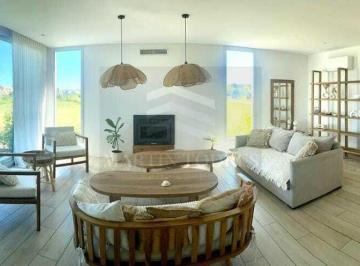 Casa · 200m² · 3 Ambientes · 4 Cocheras · Casa en Alquiler en Riberas, Puertos, Escobar