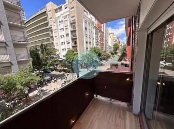 Departamento · 61m² · 3 Ambientes · Departamento 3 Amb. a La Calle con Balcon