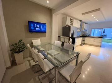 Casa de 9 ambientes, Córdoba · Venta Casa Villa Cabrera 4dorm 3 Baños C/pileta