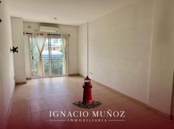 Departamento de 2 ambientes, Morón · Departamento 2 Ambientes, Al Frente.