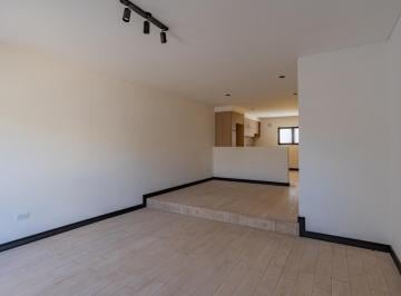 Casa · 100m² · 3 Ambientes · 1 Cochera · Casa en San José