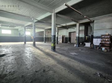 Bodega-Galpón · 1200m² · Galpón - Depósito de 1200 m². en Avelladeda - Venta - Alquiler