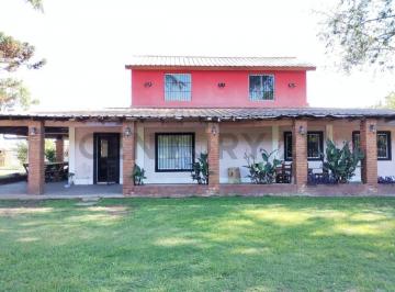 Quinta vacacional · 270m² · 4 Ambientes · 3 Cocheras · Quinta La Fraternidad