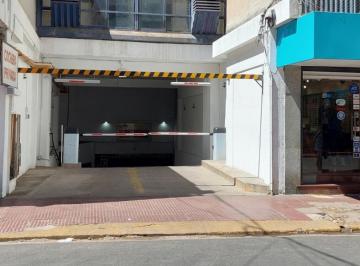 Garage · 11m² · Cochera Centrica a La Venta