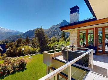 Casa · 636m² · 10 Ambientes · 2 Cocheras · Casa en Arelauquen Golf