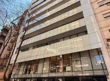 Oficina comercial · 170m² · 1 Ambiente · 1 Cochera · Ambient Bureux - Categoria con Cochera y Seguridad 24hs. Rooftop.